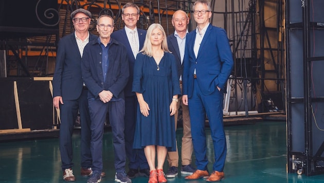 Das neue Ring-Award-Direktorium: Michael Schilhan, Jossi Wieler, Georg Schulz, Andrea Vilter, Wolfgang Hülbig und Ulrich Lenz (v. li.) (Bild: shooted)