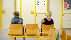 Leidtragende der möglichen Spitals-Schließungen sind die Patienten – die bleiben schlicht auf der Strecke. (Bild: Jeff Mangione / KURIER / picturedesk.com)