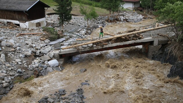 Hochwasser und Muren richteten 2015 im Sellrain riesigen Schaden an.  (Bild: Christof Birbaumer)