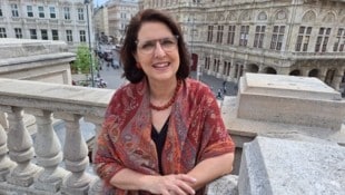 Beate Maxian ist eine österreichische Autorin, Journalistin und Moderatorin, sie lebt in der ...