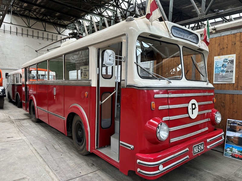 Baujahr 1944, jetzt frisch restauriert: der umweltfreundliche „O-Bus 1“ (Bild: Hannes Mößlachher)