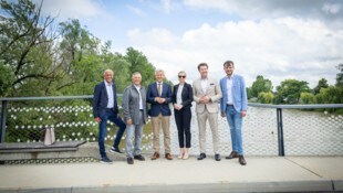 Lopatka in Bad Radkersburg auf der österreichisch-slowenischen Grenzbrücke