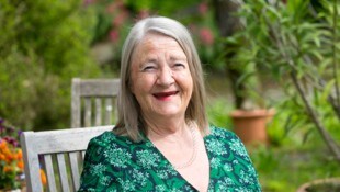 Anna Mika ist seit über drei Dekaden ein Fixstern in der Vorarlberger Kulturszene. Auch für die ...