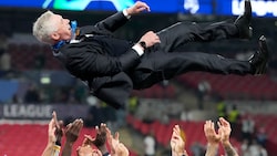 Real lässt Carlo Ancelotti hochleben. (Bild: Copyright 2024 The Associated Press. All rights reserved)