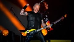 Wie guter Wein: James Hetfield und Kirk Hammett rocken bei Metallica auch mit 60 noch so, als gäbe es kein Morgen. (Bild: Andreas Graf)