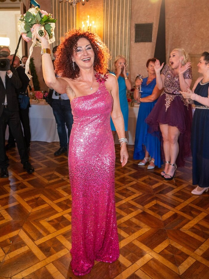 „Mausi“ Lugner fing den Brautstrauß von „Bienchen“: Steht bald die nächste Lugner-Hochzeit an?