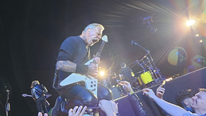 Metallica-Frontmann James Hetfield (60) in Aktion