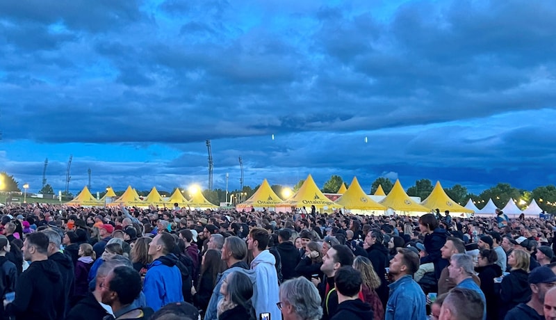 According to the police and authorities, the concert itself was very peaceful and there were hardly any reports. (Bild: Monatsrevue/Lenger Thomas)