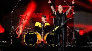 Rund 60.000 Fans jubelten Leadsänger James Hetfield und Metallica zu.