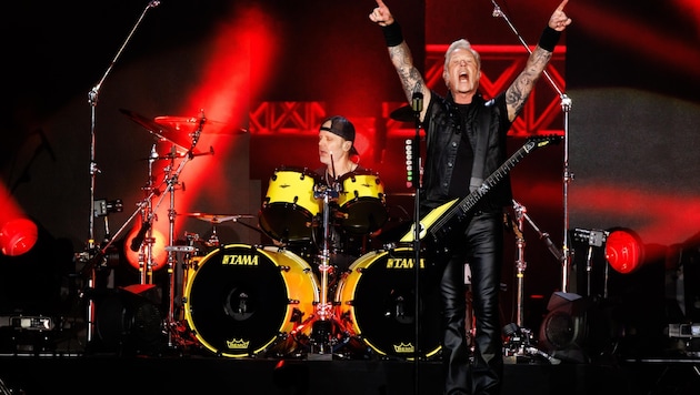 Rund 60.000 Fans jubelten Leadsänger James Hetfield und Metallica zu. (Bild: FLORIAN WIESER)