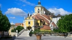 Die Bergkirche, auch Haydnkirche oder Kalvarienbergkirche genannt, steht im Stadtteil Oberberg ...