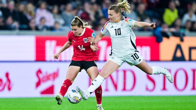 Marie-Therese Höbinger (left) (Bild: GEPA/GEPA pictures)