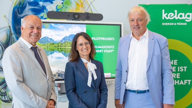 Mayor Ingo Appé, project manager Beate Sternig and Adolf Melcher, Managing Director of Kelag Energie &amp; Wärme, presented the project. (Bild: Kelag)