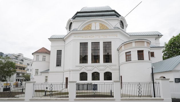 Die Ehemalige Synagoge erstrahlt wieder in neuem Glanz. (Bild: Daniel Hinterramskogler)