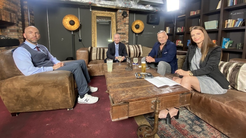 Ralph Schöllhammer, Christoph Leitl, Erich Vogl ve Tanja Pfaffeneder (Bild: krone.tv)