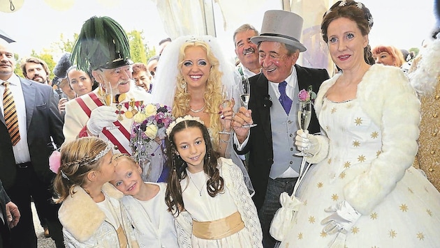Cathy and Richard Lugner got married in 2014. Cathy's then 6-year-old daughter Leonie was also happy and built up a relationship with "Mörtel". (Bild: Tuma Alexander/Starpix/ Alexander TUMA)