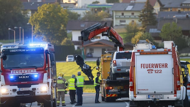 Für den Motorradfahrer kam jegliche Hilfe zu spät. (Bild: Scharinger Daniel, Krone KREATIV)