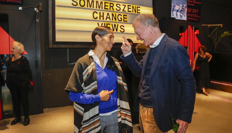 Mozarteum Stiftungs-Präsident Johannes Honsig-Erlenburg mit Gattin (Bild: Tschepp Markus)