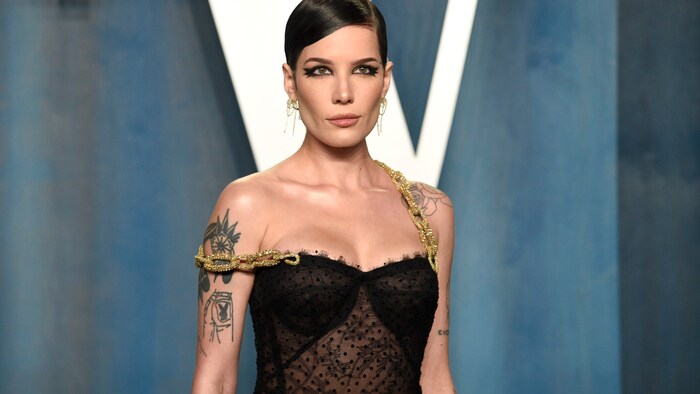 Halsey hofft auf eine „Wiedergeburt“.