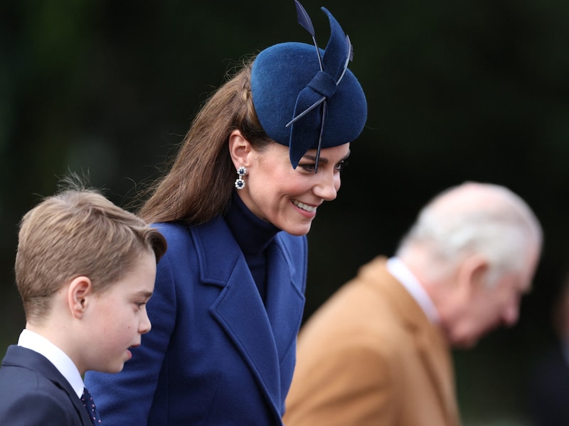 Princess Kate and Prince George after the 2023 Christmas Day service at Sandringham (Bild: APA/Adrian DENNIS / AFP)