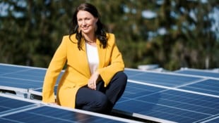 Die gebürtige Waldviertlerin Cornelia Daniel ist Geschäftsführerin der Photovoltaikagentur Dachgold und Mitinitiatorin der Initiative Tausendundein Dach. (Bild: Dachgold/Tony Gigov)