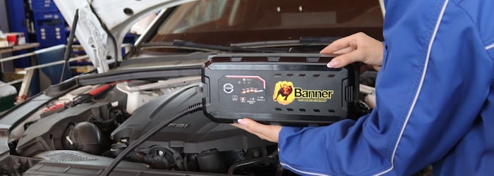 Banner Accucharger - for professional battery charging and charge retention. Simple, fully ...