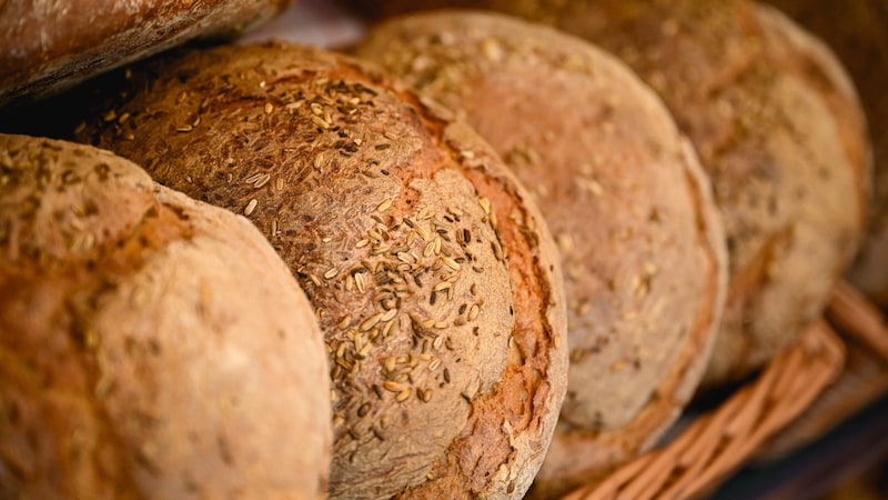 Das eigene „SilberBauer“-Brot, produziert von der Bäckerei Baumgartner in Steinerkirchen an der Traun. (Bild: Wenzel Markus)