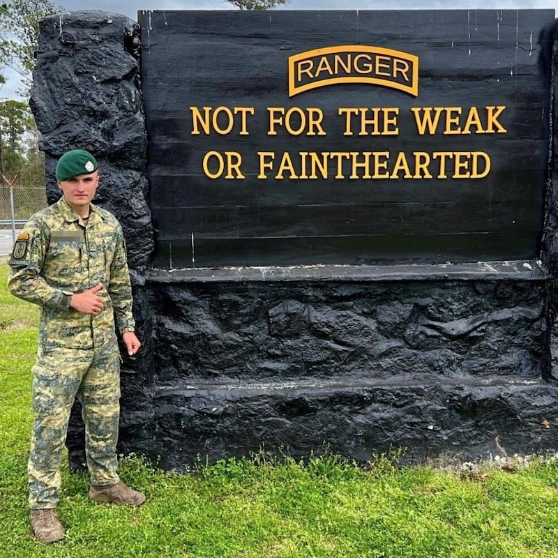 Mario C. őrmester a 12. Jäger zászlóaljból a Ranger Schoolban Fort Moore-ban, Georgia államban. (Bild: Mario C.)
