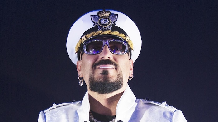The Italian star DJ Gigi D'Agostino is currently on everyone's lips again. Racists are misusing ...