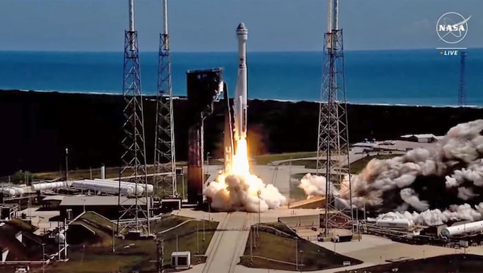 Nach jahrelangen Verzögerungen ist die Raumkapsel „Starliner“ am Mittwoch zum ersten bemannten ...