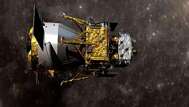 Das Rückkehrmodul (links) samt Lander und dem Aufstiegsmodul (ganz rechts) von „Chang‘e 6“ im Mondorbit (Bild: CGTN)