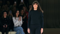 Die Kreativdirektorin von Chanel, Virginie Viard, kehrt dem Luxusmodehaus den Rücken. (Bild: APA/AFP/EMMANUEL DUNAND)