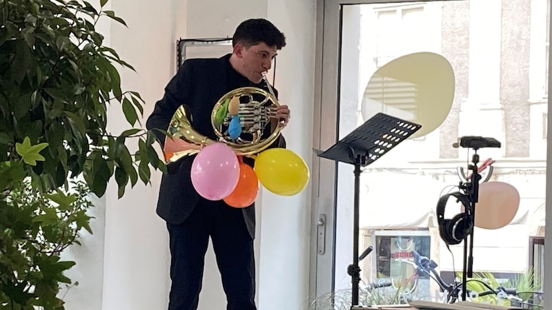 Pasquito Ernesto Chiti (here at the Impuls Minute Concerts) gives a living room concert (Bild: M. Reichart)