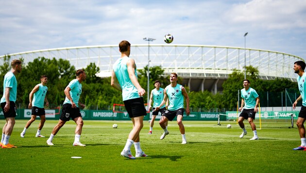 The national team trains - without some well-known players. (Bild: APA)