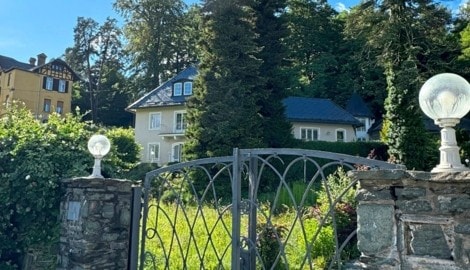Die Nachkriegsvilla von Auer-Welsbach und die Villa „Johanna“ stehen abermals zum Verkauf.