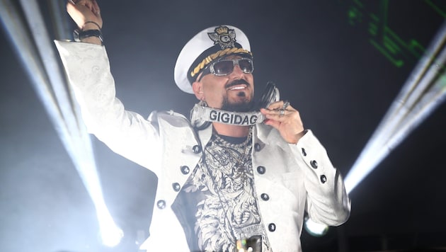 Star DJ Gigi D'Agostino sues the organizers of the Salzburg Electric Love Festival. He is demanding 20,000 euros from them. (Bild: Semtainment)