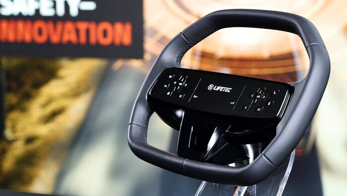 The new ZF steering wheel