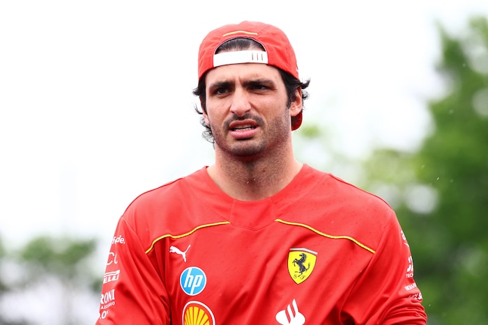 Carlos Sainz muss sich ein neues Cockpit suchen.