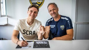 Lukas Fridrikas (l.) war im Sommer der „Königstransfer“ von Altachs Sportdirektor Roland Kirchler. (Bild: twitter.com/SCRAltach)