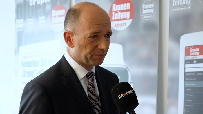 Politik-Experte Thomas Hofer analysiert die jüngsten Ereignisse.