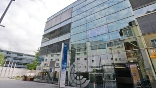 Der Neubau des Management Center Innsbruck sorgt seit Jahren für Gesprächsstoff.  (Bild: Birbaumer Christof)