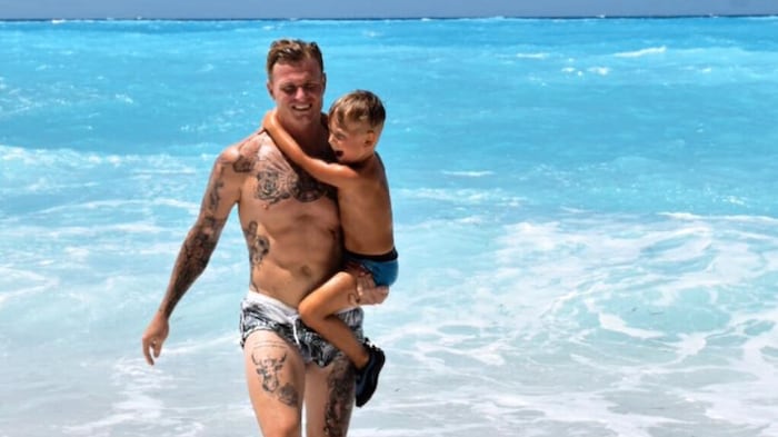 Der 33-Jährige mit Sohn Louis.
