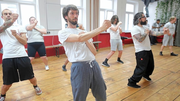 Martial arts is a great way for young adults to let off steam. (Bild: Bartel Gerhard/Gerhard Bartel)