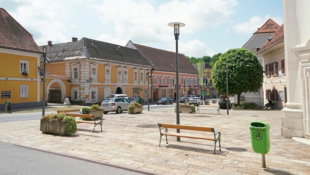 Das Zentrum von Ehrenhausen bekommt über die Sommerferien einen neuen Anstrich. (Bild: Sepp Pail)