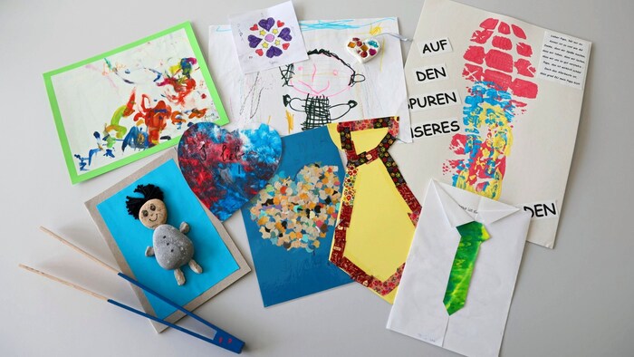 Am Vatertag werden auch wieder unzählige Zeichnungen und Selbstgebasteltes verschenkt.