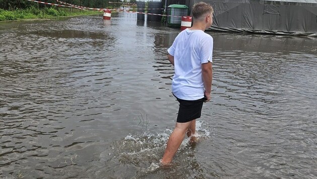 The open day at the Jansa barracks was flooded. (Bild: „Krone“-Leserreporter)