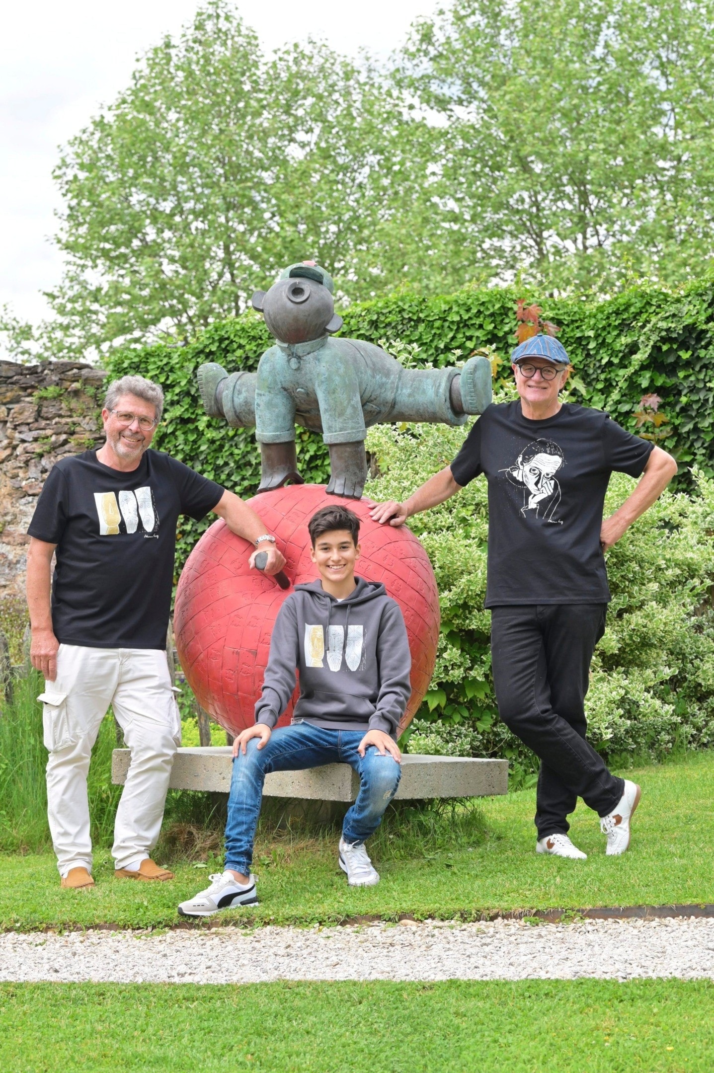 Scheicher, Ottowitz und Enkel Paul mögen die Shirts.
