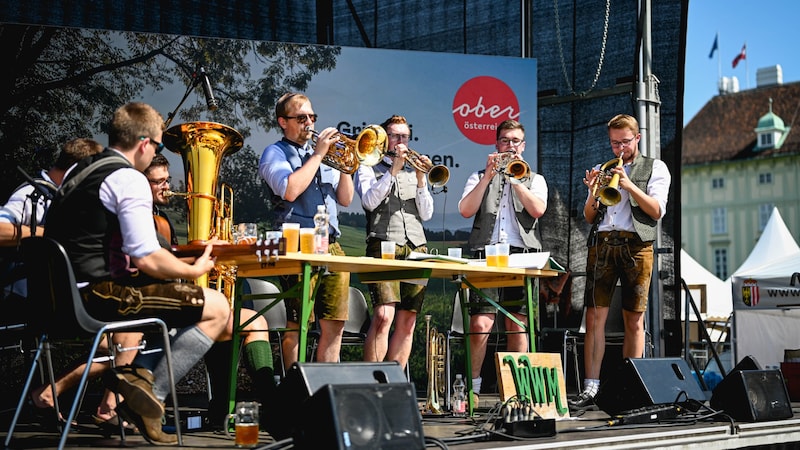 Eröffneten musikalisch: die Weissnbecka Wirtshaus Musi. (Bild: Wenzel Markus)