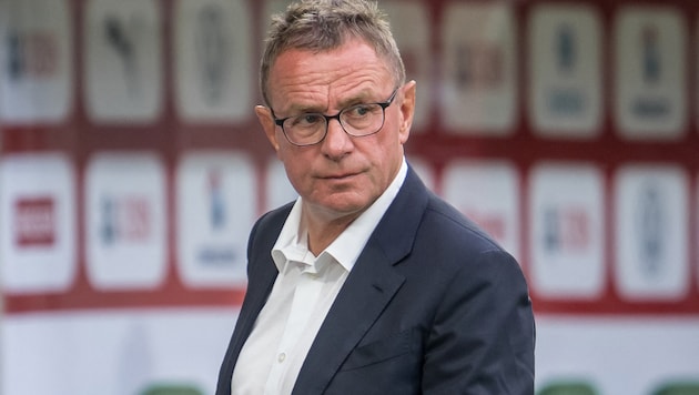 Ralf Rangnick warnt seine Spieler vor dem EM-Auftakt. (Bild: AFP/Fabrice COFFRINI)