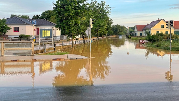 In Oberwart ist die Pinka über die Ufer getreten.